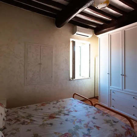 Cantamerlo Apartment